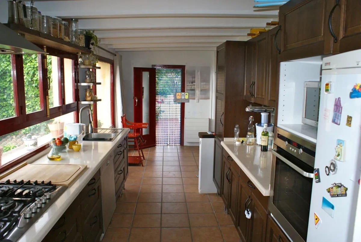 5 chambre Villa/Maison à vendre à Polop - 395 000 € (Ref: 10007988)