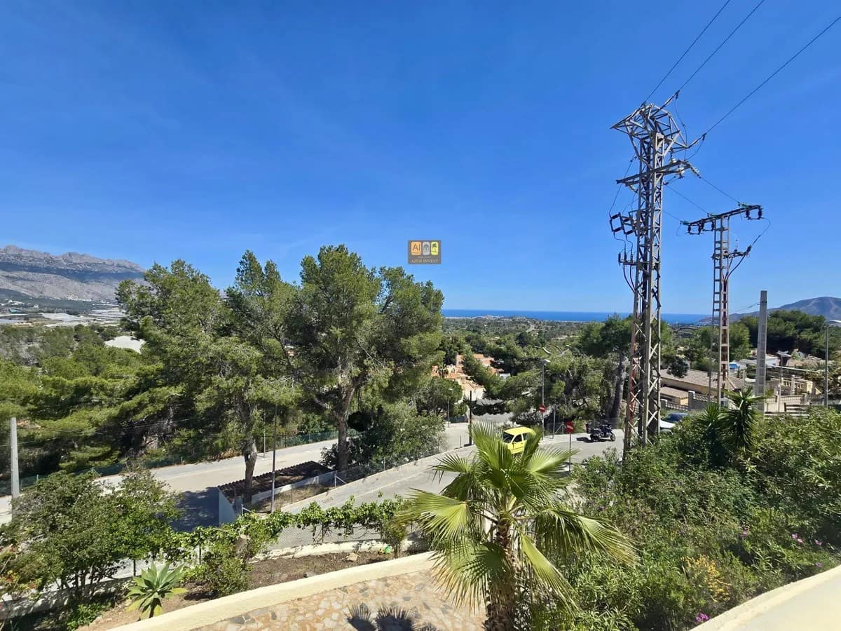 4 slaapkamer Villa te koop in La Nucia met zwembad garage - € 475.000 (Ref: 10007990)