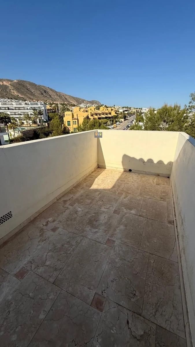 3 Zimmer Penthouse zu verkaufen in Finestrat mit Pool Garage - 450.000 € (Ref: 10007991)