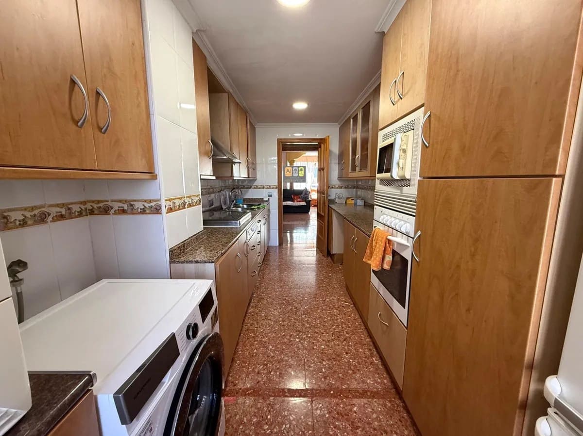 3 camera da letto Appartamento in vendita in Benidorm con piscina garage - 295.000 € (Rif: 10007992)