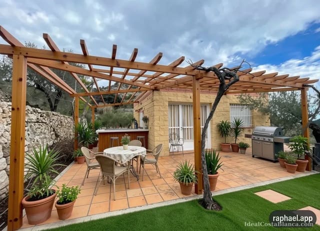 Finca/Country House for sale in Confrides with pool garage - € 150,000 (Ref: 10024796)