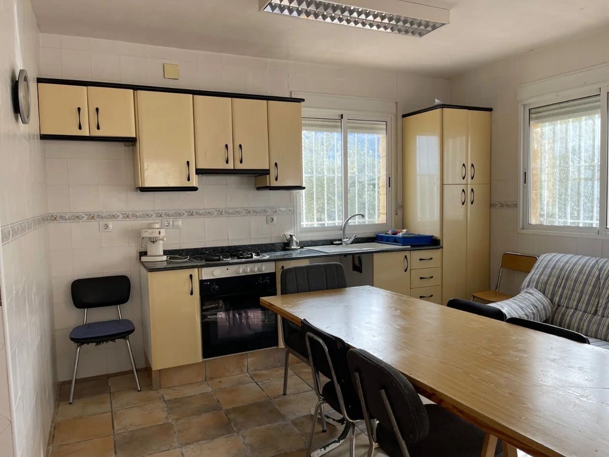 Finca/Country House for sale in Confrides with pool garage - € 150,000 (Ref: 10024796)