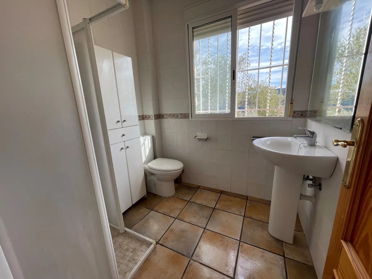 Finca/Country House for sale in Confrides with pool garage - € 150,000 (Ref: 10024796)