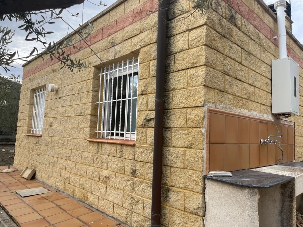 Finca/Country House for sale in Confrides with pool garage - € 150,000 (Ref: 10024796)