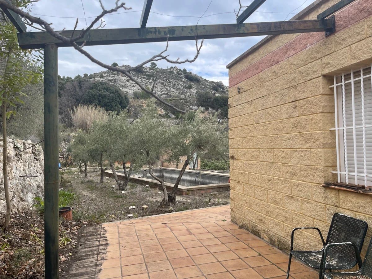 Finca/Country House for sale in Confrides with pool garage - € 150,000 (Ref: 10024796)