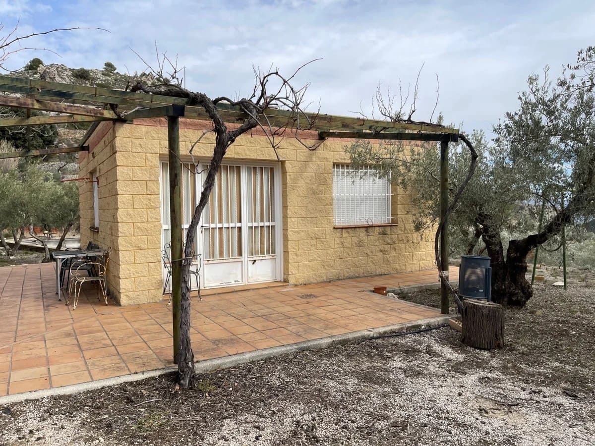 Finca/Country House for sale in Confrides with pool garage - € 150,000 (Ref: 10024796)