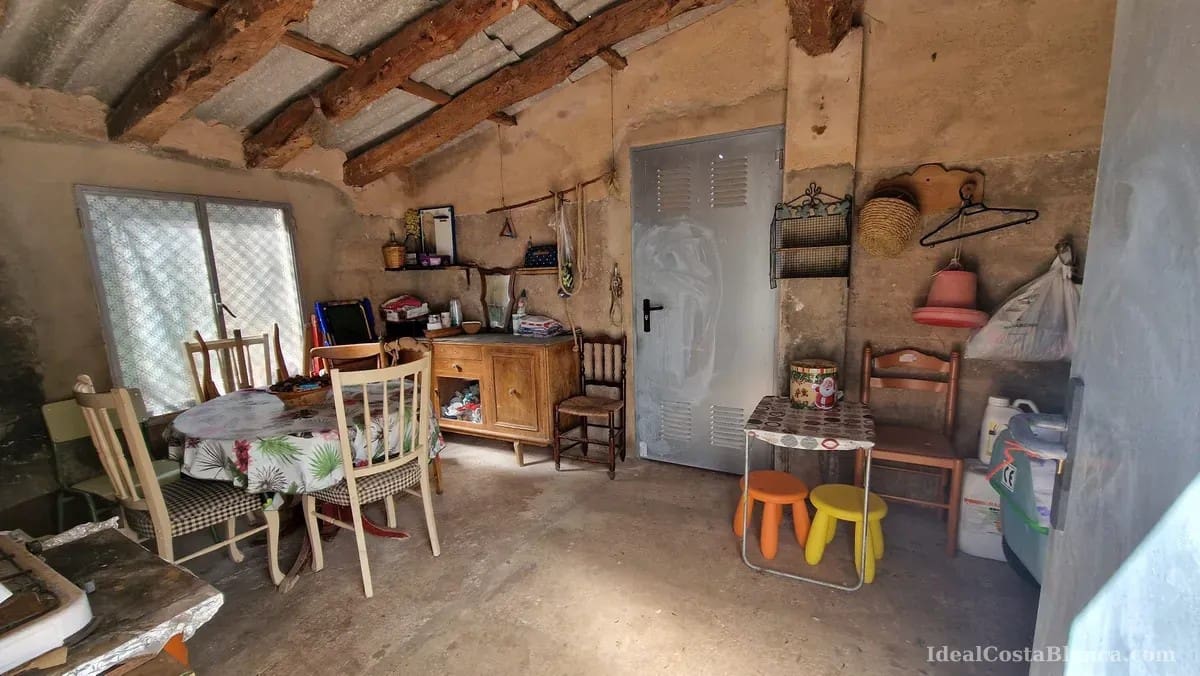 Finca/Country House for sale in Confrides - € 130,000 (Ref: 10024797)