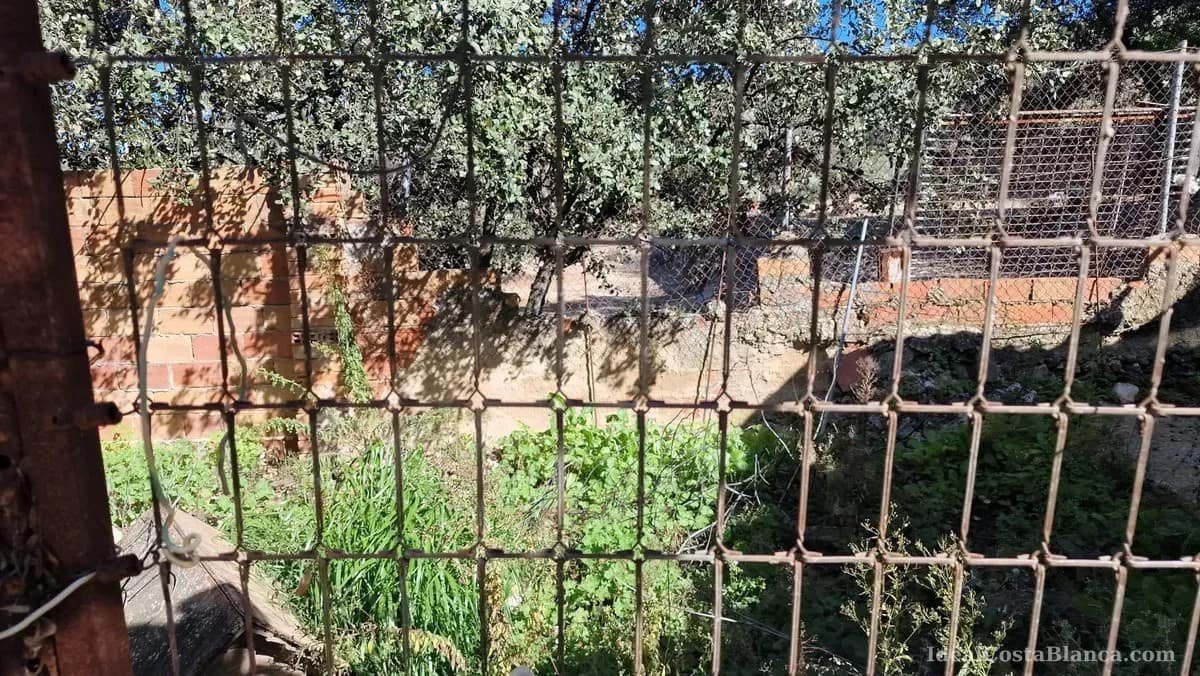 Finca/Country House for sale in Confrides - € 130,000 (Ref: 10024797)
