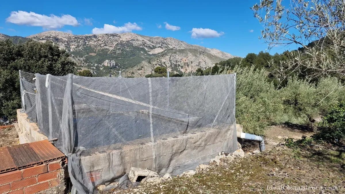 Finca/Country House for sale in Confrides - € 130,000 (Ref: 10024797)