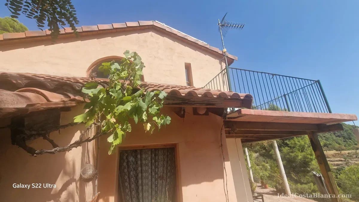 3 bedroom Finca/Country House for sale in Confrides with pool garage - € 295,000 (Ref: 10110426)