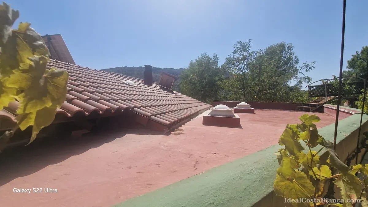3 bedroom Finca/Country House for sale in Confrides with pool garage - € 295,000 (Ref: 10110426)