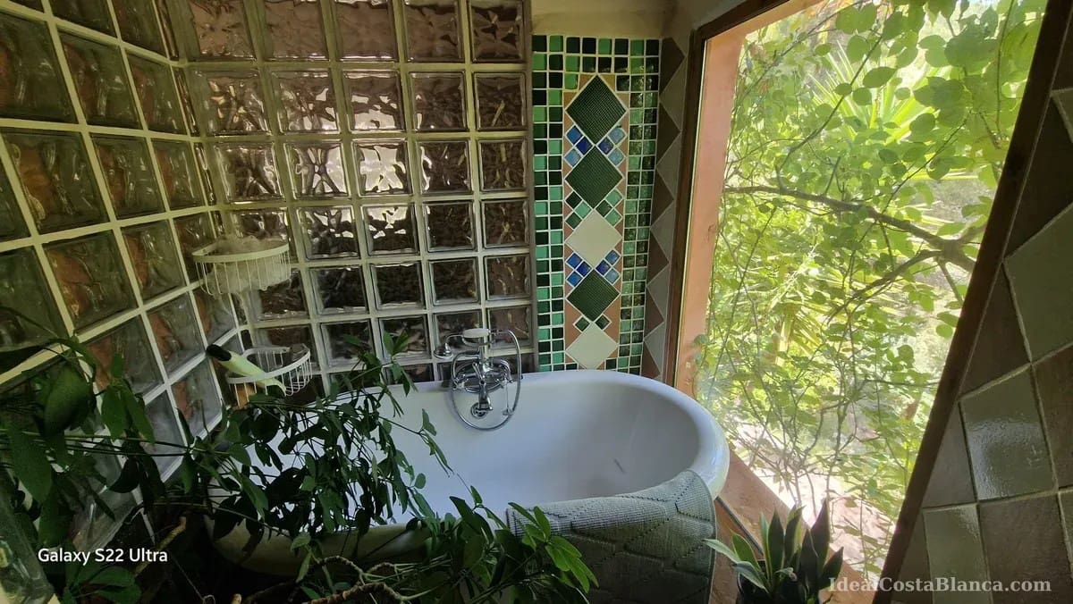 3 bedroom Finca/Country House for sale in Confrides with pool garage - € 295,000 (Ref: 10110426)