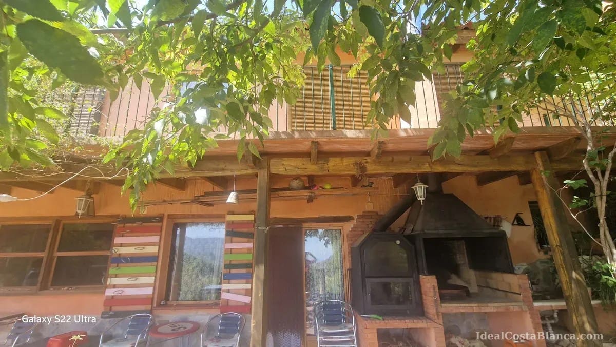 3 bedroom Finca/Country House for sale in Confrides with pool garage - € 295,000 (Ref: 10110426)