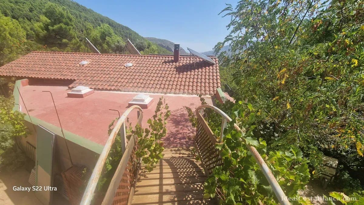 3 bedroom Finca/Country House for sale in Confrides with pool garage - € 295,000 (Ref: 10110426)