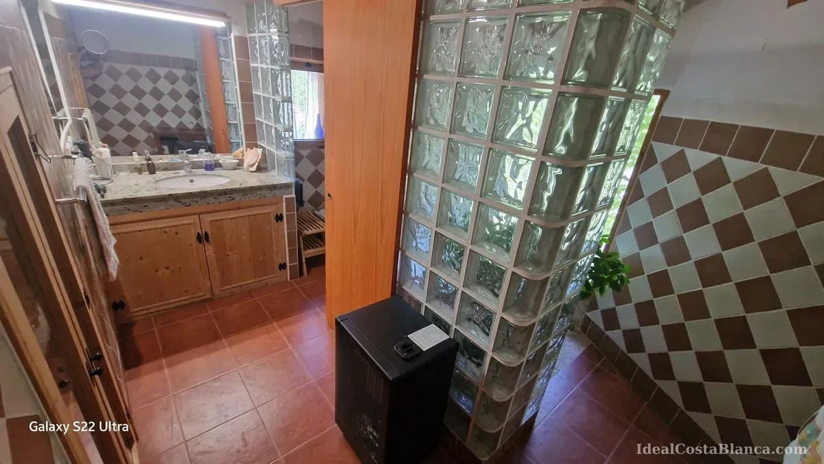 3 bedroom Finca/Country House for sale in Confrides with pool garage - € 295,000 (Ref: 10110426)