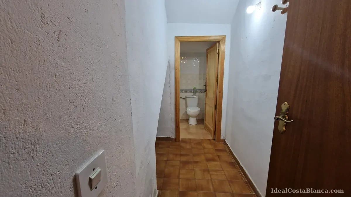 5 bedroom Townhouse for sale in Benimantell - € 249,000 (Ref: 9847946)