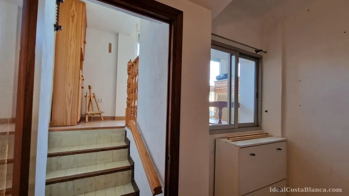 5 bedroom Townhouse for sale in Benimantell - € 249,000 (Ref: 9847946)