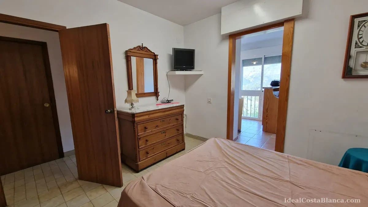 5 bedroom Townhouse for sale in Benimantell - € 249,000 (Ref: 9847946)
