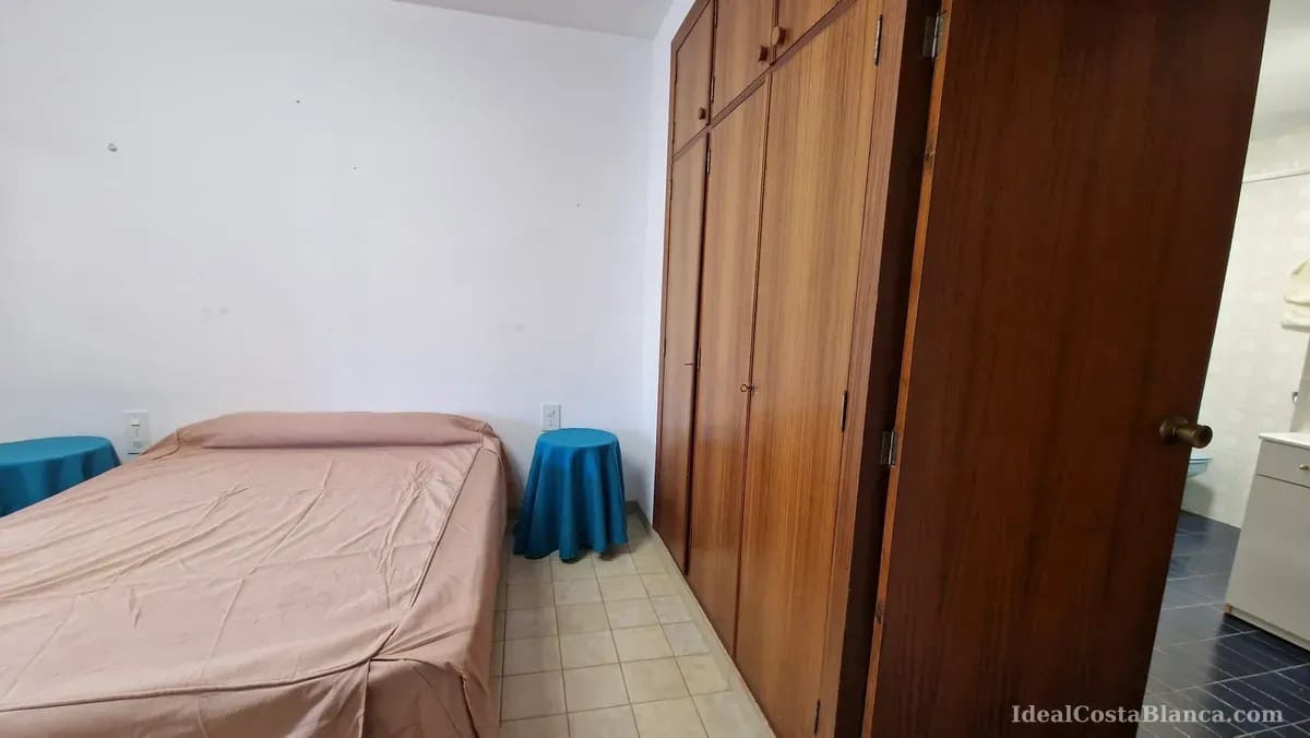5 bedroom Townhouse for sale in Benimantell - € 249,000 (Ref: 9847946)