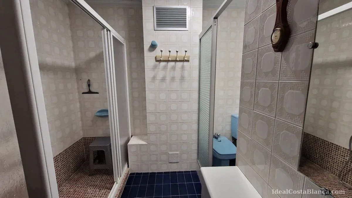 5 bedroom Townhouse for sale in Benimantell - € 249,000 (Ref: 9847946)