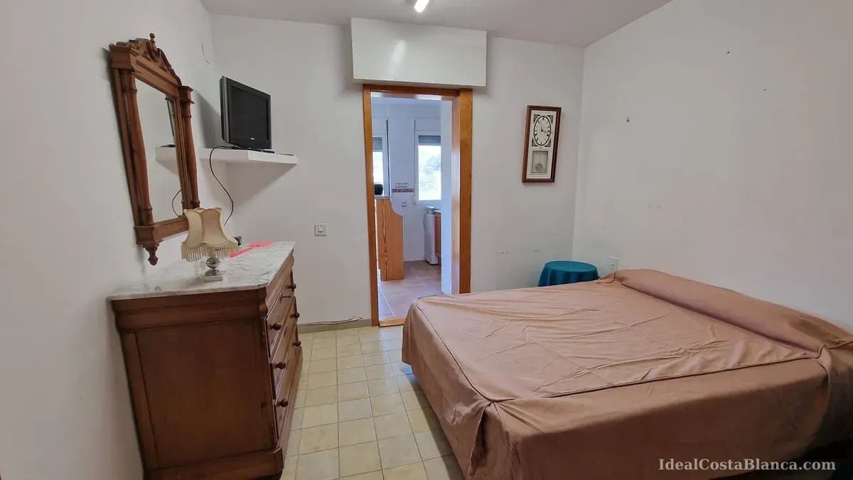 5 bedroom Townhouse for sale in Benimantell - € 249,000 (Ref: 9847946)