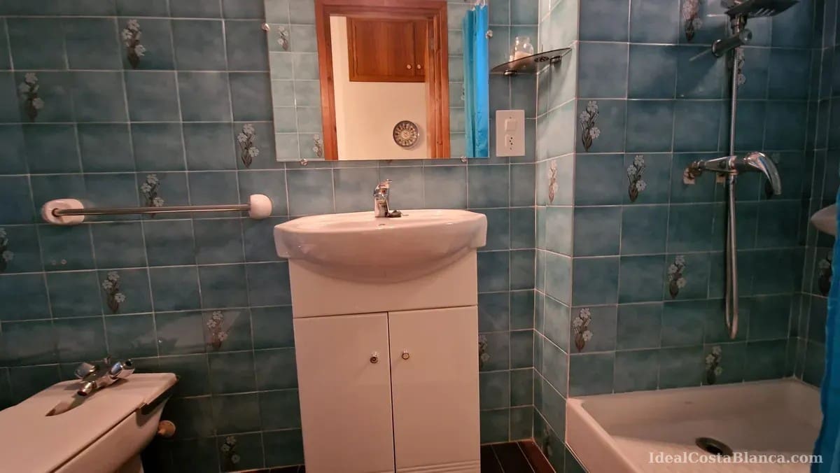 5 bedroom Townhouse for sale in Benimantell - € 249,000 (Ref: 9847946)