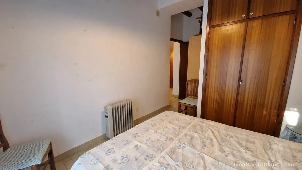 5 bedroom Townhouse for sale in Benimantell - € 249,000 (Ref: 9847946)
