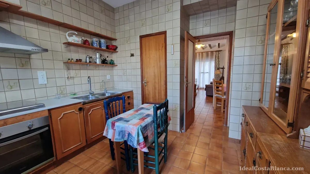 5 bedroom Townhouse for sale in Benimantell - € 249,000 (Ref: 9847946)