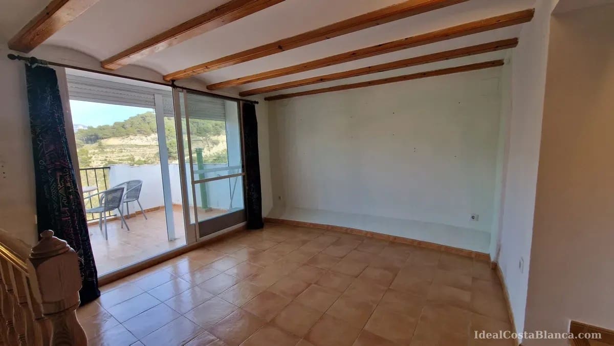 5 bedroom Townhouse for sale in Benimantell - € 249,000 (Ref: 9847946)