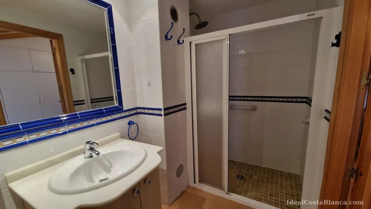 5 bedroom Townhouse for sale in Benimantell - € 249,000 (Ref: 9847946)