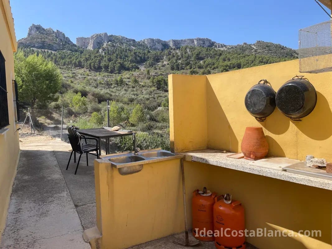 1 bedroom Finca/Country House for sale in Confrides - € 140,000 (Ref: 9847947)