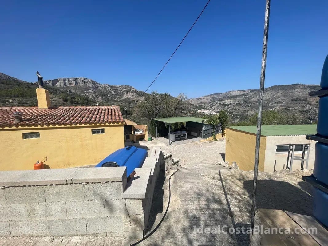 1 bedroom Finca/Country House for sale in Confrides - € 140,000 (Ref: 9847947)