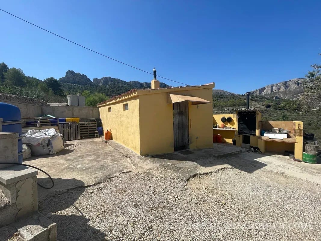 1 bedroom Finca/Country House for sale in Confrides - € 140,000 (Ref: 9847947)