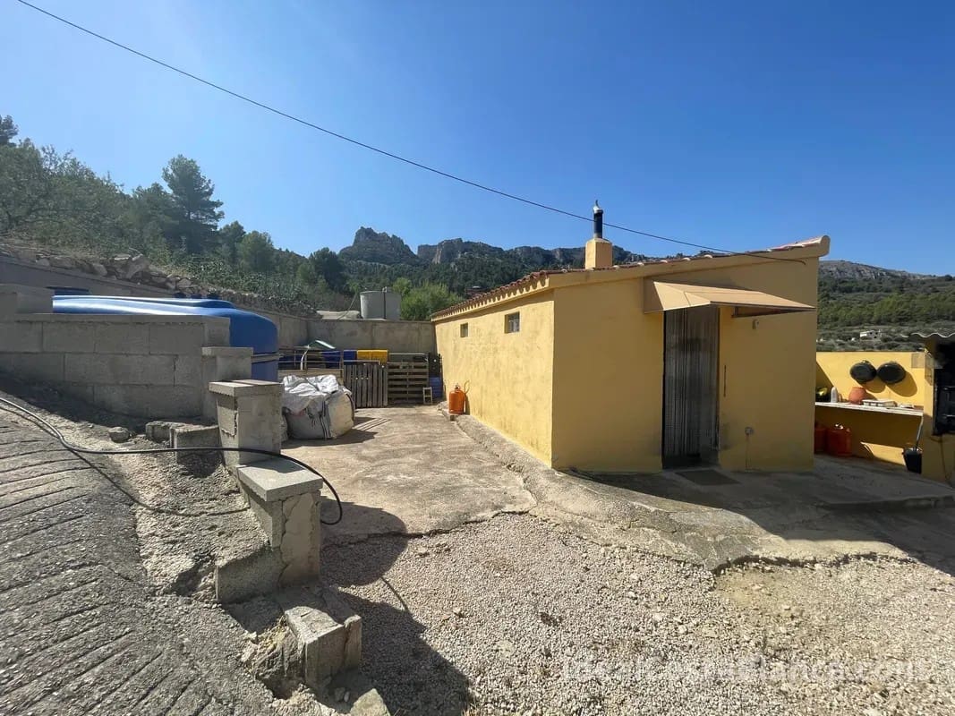 1 bedroom Finca/Country House for sale in Confrides - € 140,000 (Ref: 9847947)