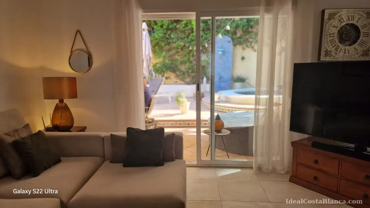 4 soveværelse Byhus til salg i Albir med swimmingpool garage - € 599.000 (Ref: 9847948)