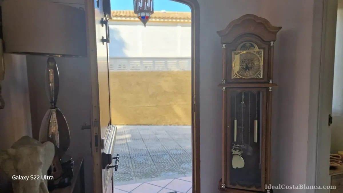 4 soveværelse Byhus til salg i Albir med swimmingpool garage - € 599.000 (Ref: 9847948)