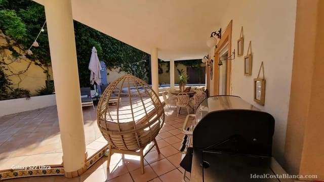 4 soveværelse Byhus til salg i Albir, Alfaz del Pi / L'Alfàs del Pi med swimmingpool garage - € 599.000 (Ref: 9847948)