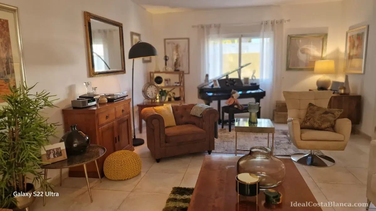 4 soveværelse Byhus til salg i Albir med swimmingpool garage - € 599.000 (Ref: 9847948)