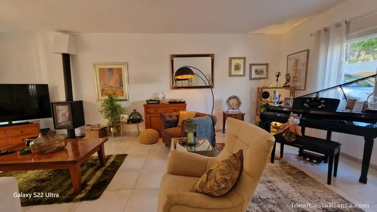 4 soveværelse Byhus til salg i Albir med swimmingpool garage - € 599.000 (Ref: 9847948)
