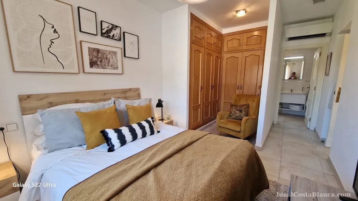 4 soveværelse Byhus til salg i Albir med swimmingpool garage - € 599.000 (Ref: 9847948)