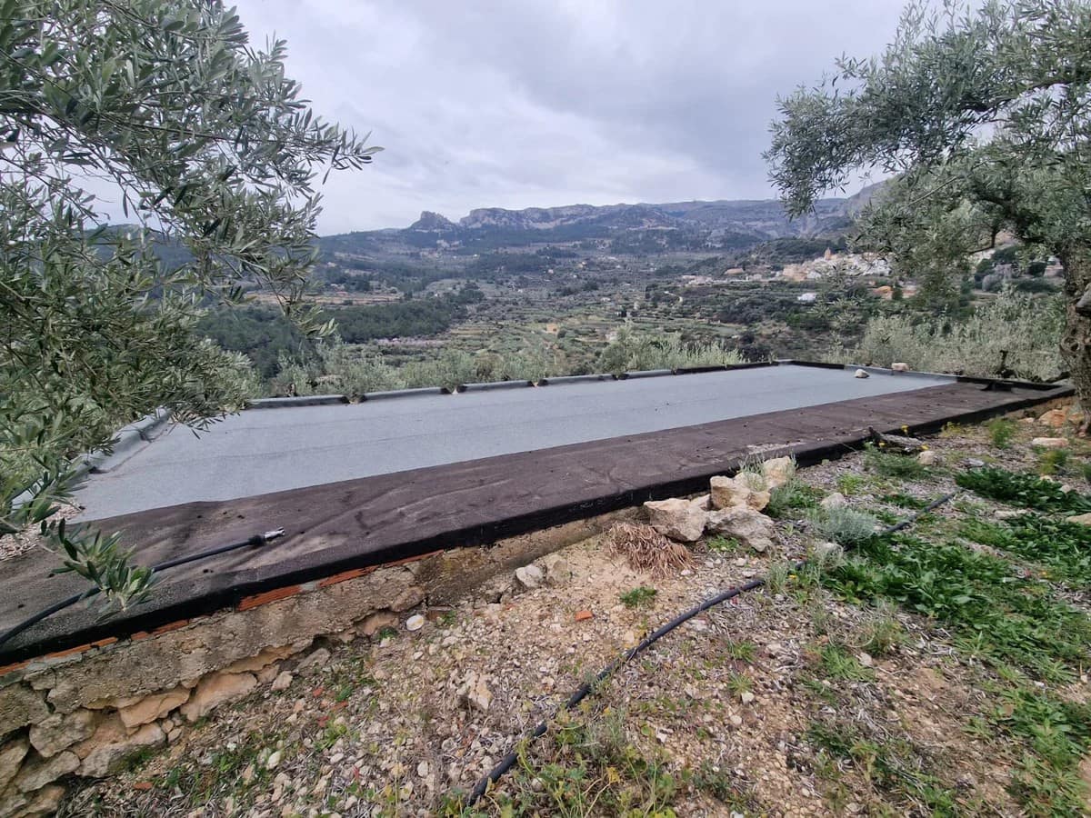 Finca/Country House for sale in Confrides - € 50,000 (Ref: 9847949)