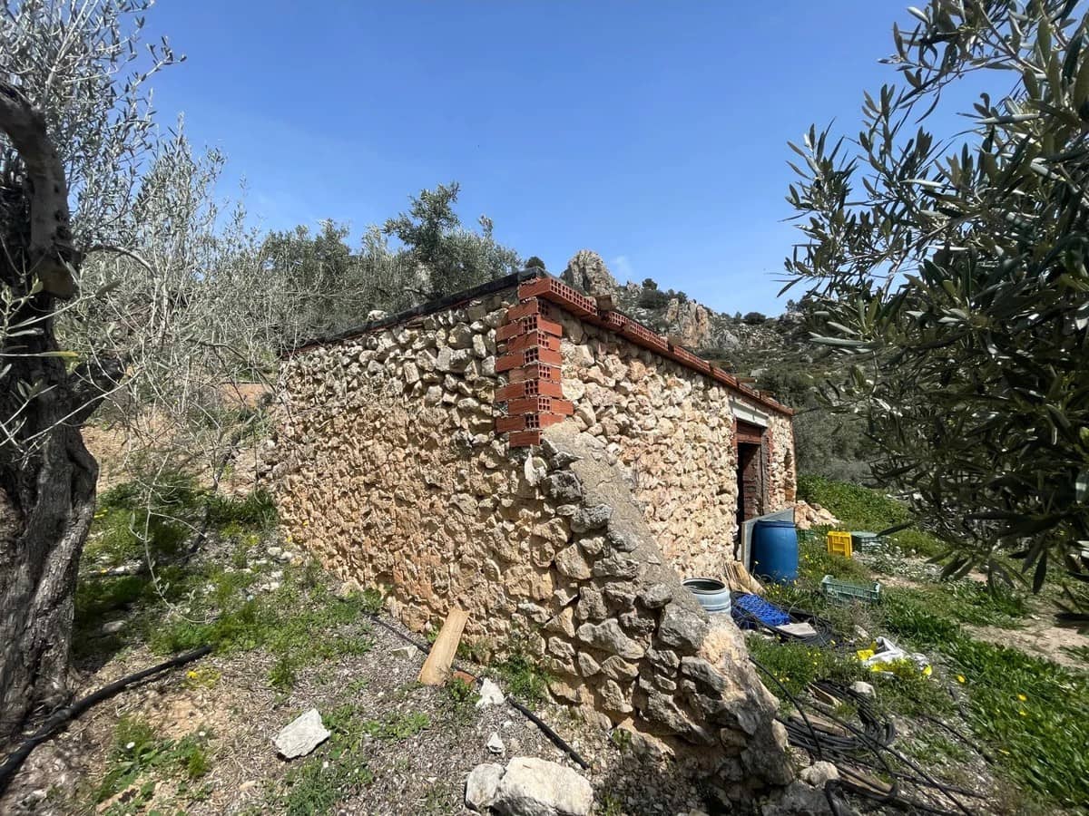 Finca/Country House for sale in Confrides - € 50,000 (Ref: 9847949)