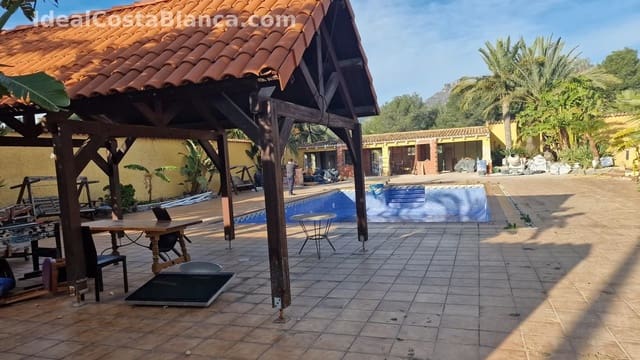Finca/Landehus til salg i Alfaz del Pi / L'Alfàs del Pi - € 1.899.000 (Ref: 9847951)