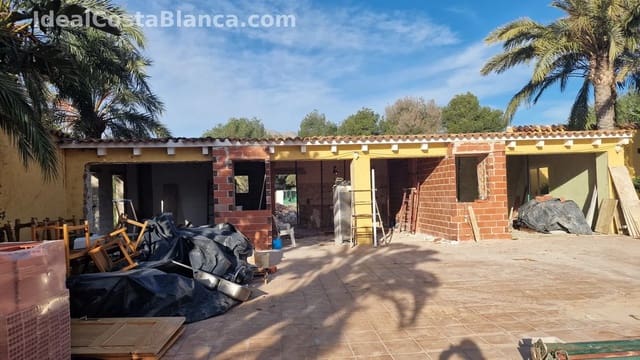 Finca/Landehus til salg i Alfaz del Pi / L'Alfàs del Pi - € 1.899.000 (Ref: 9847951)