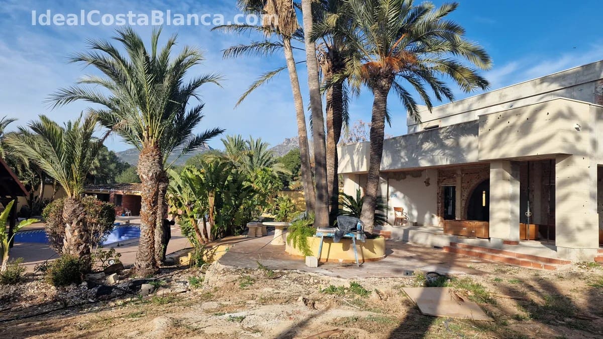 Finca/Landehus til salg i Alfaz del Pi / L'Alfas del Pi - € 1.899.000 (Ref: 9847951)