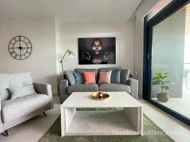 2 soveværelse Lejlighed til salg i Benidorm med swimmingpool garage - € 599.000 (Ref: 9847952)