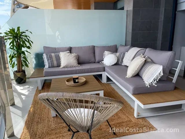 2 soveværelse Lejlighed til salg i Benidorm med swimmingpool garage - € 599.000 (Ref: 9847952)