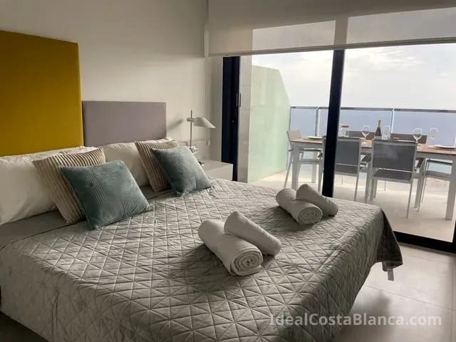 2 soveværelse Lejlighed til salg i Benidorm med swimmingpool garage - € 599.000 (Ref: 9847952)