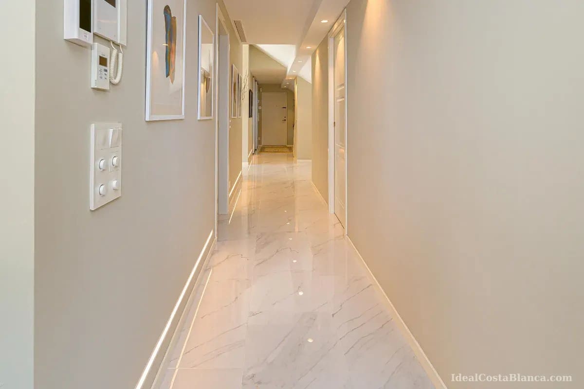 2 quarto Penthouse para venda em Altea com piscina garagem - 1 495 000 € (Ref: 9847953)