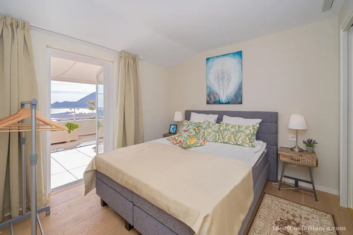 2 quarto Penthouse para venda em Altea com piscina garagem - 1 495 000 € (Ref: 9847953)